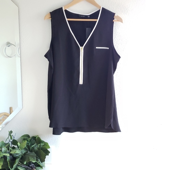 Apt. 9 Tops - Apt 9 Black Sleeveless Gold Zip Top Size XL